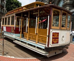 Powell-Hyde cable car 